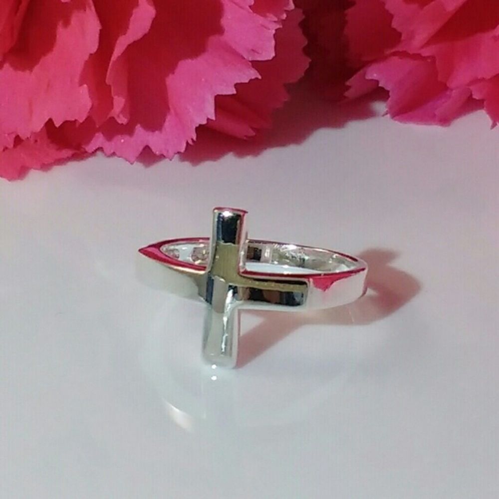 Cross Ring Sterling Silver Contemporary Style Size 6